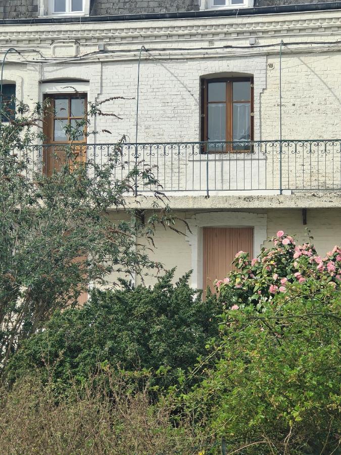 Appartement à La *